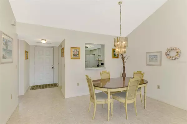 Venice, FL 34293,1100 CAPRI ISLES BLVD #422