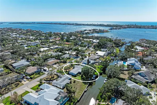 Sarasota, FL 34231,1837 UPPER COVE TER