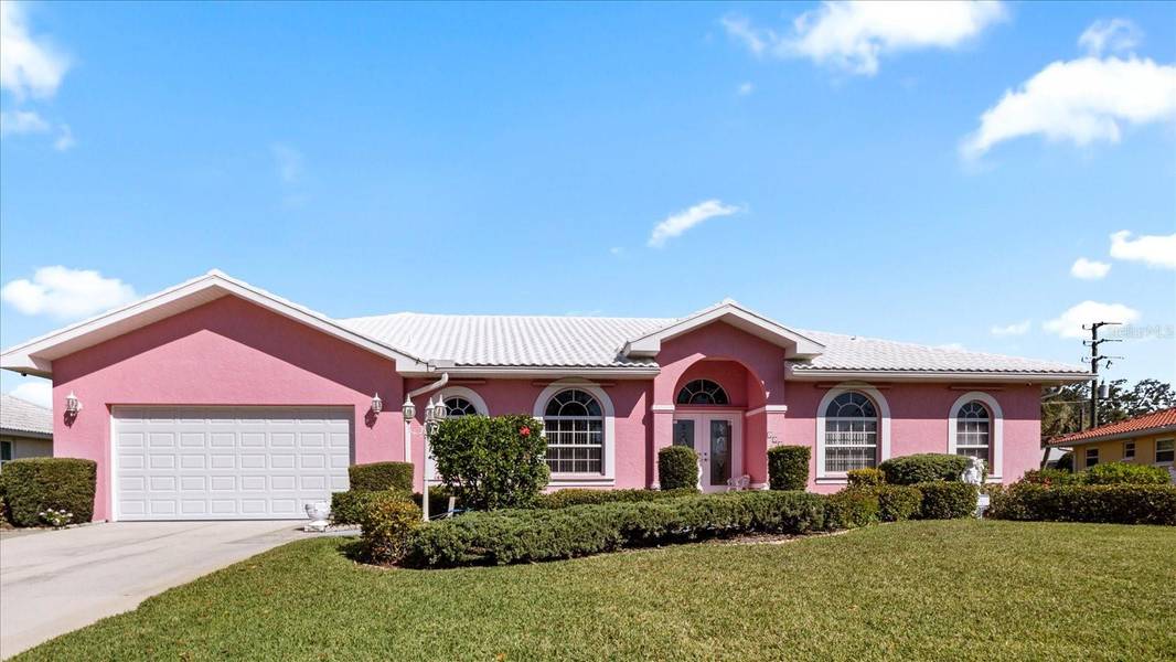 111 2ND ST, Nokomis, FL 34275