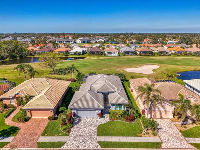 647 POND WILLOW LN, Venice, FL 34292