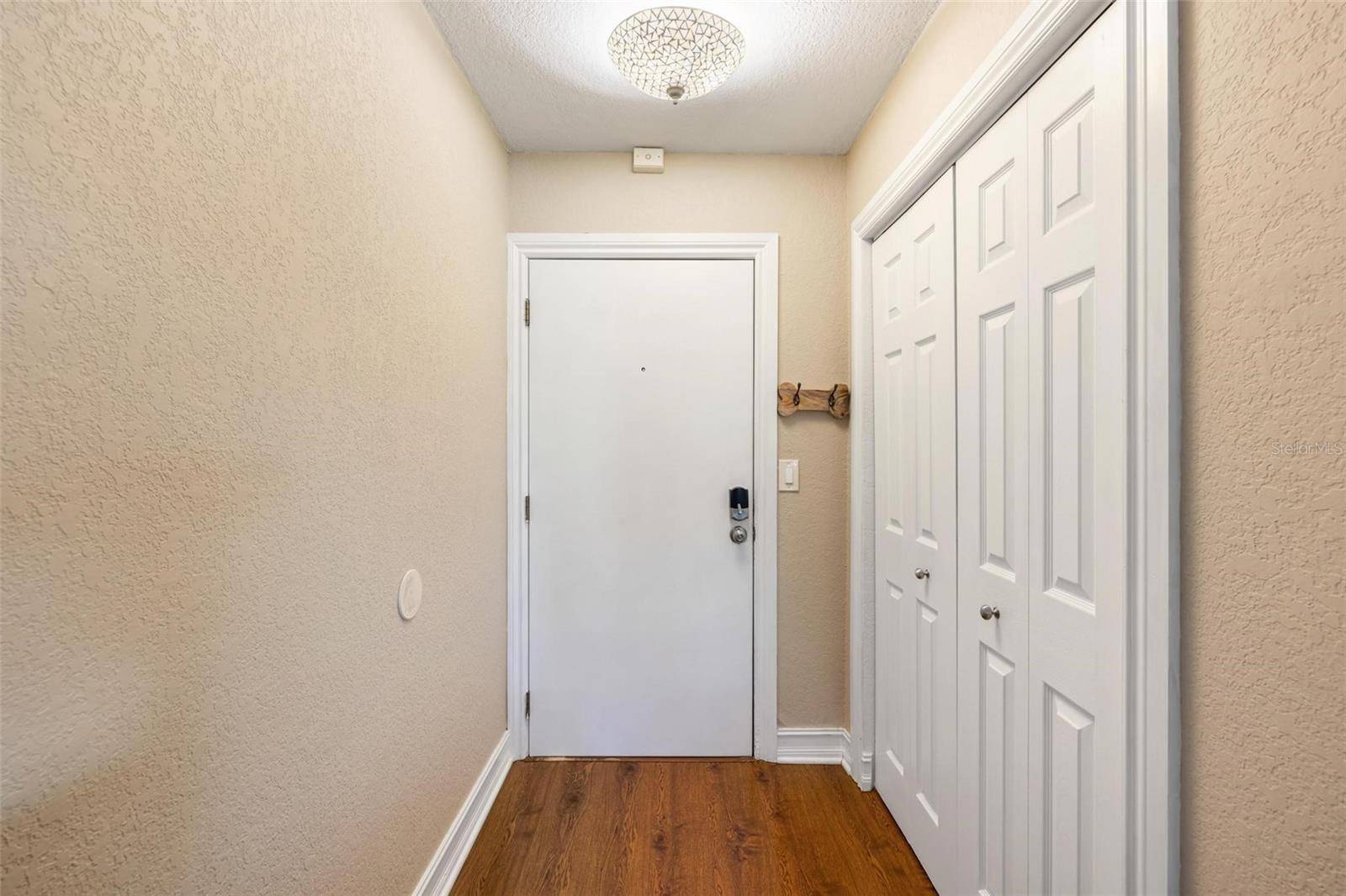 Sarasota, FL 34231,3417 CLARK RD #217