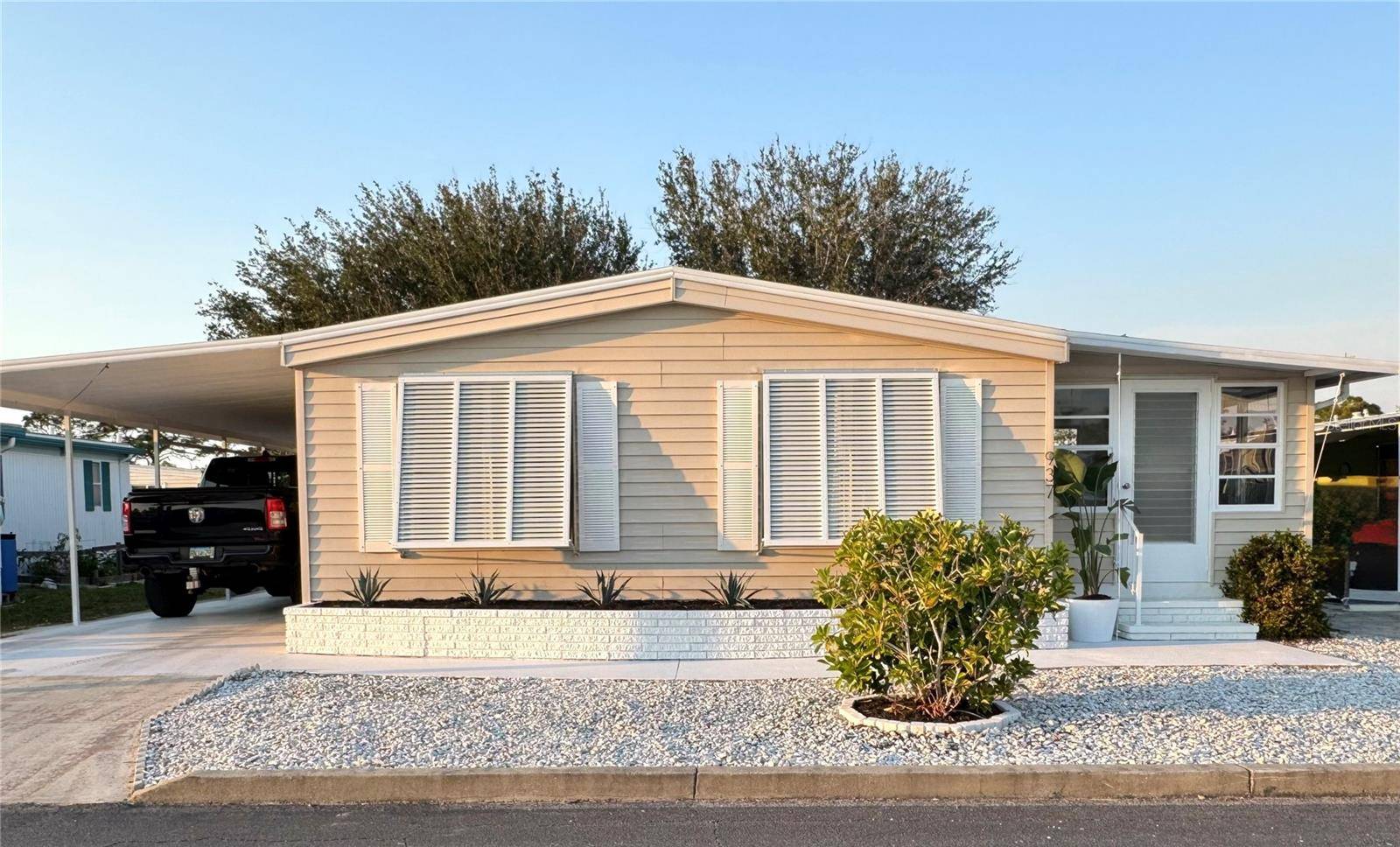 Venice, FL 34285,937 NETTUNO DR