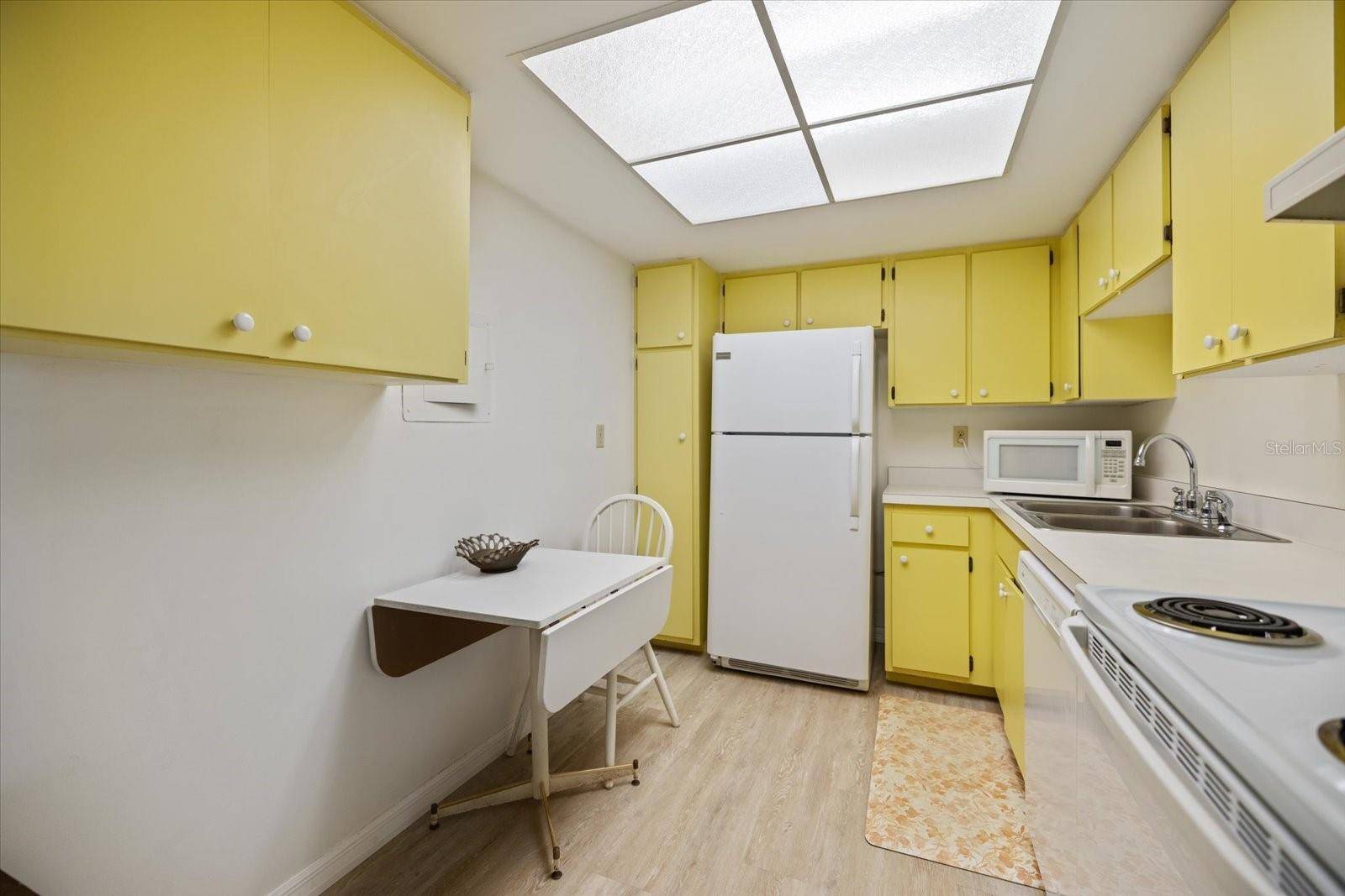 Venice, FL 34285,612 BIRD BAY DR S #302