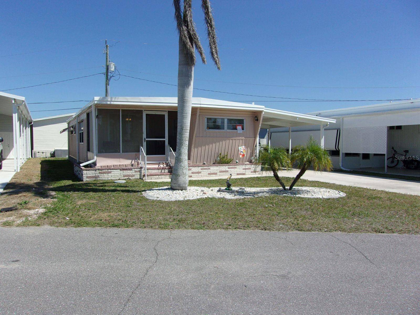 Venice, FL 34285,722 CAREFREE
