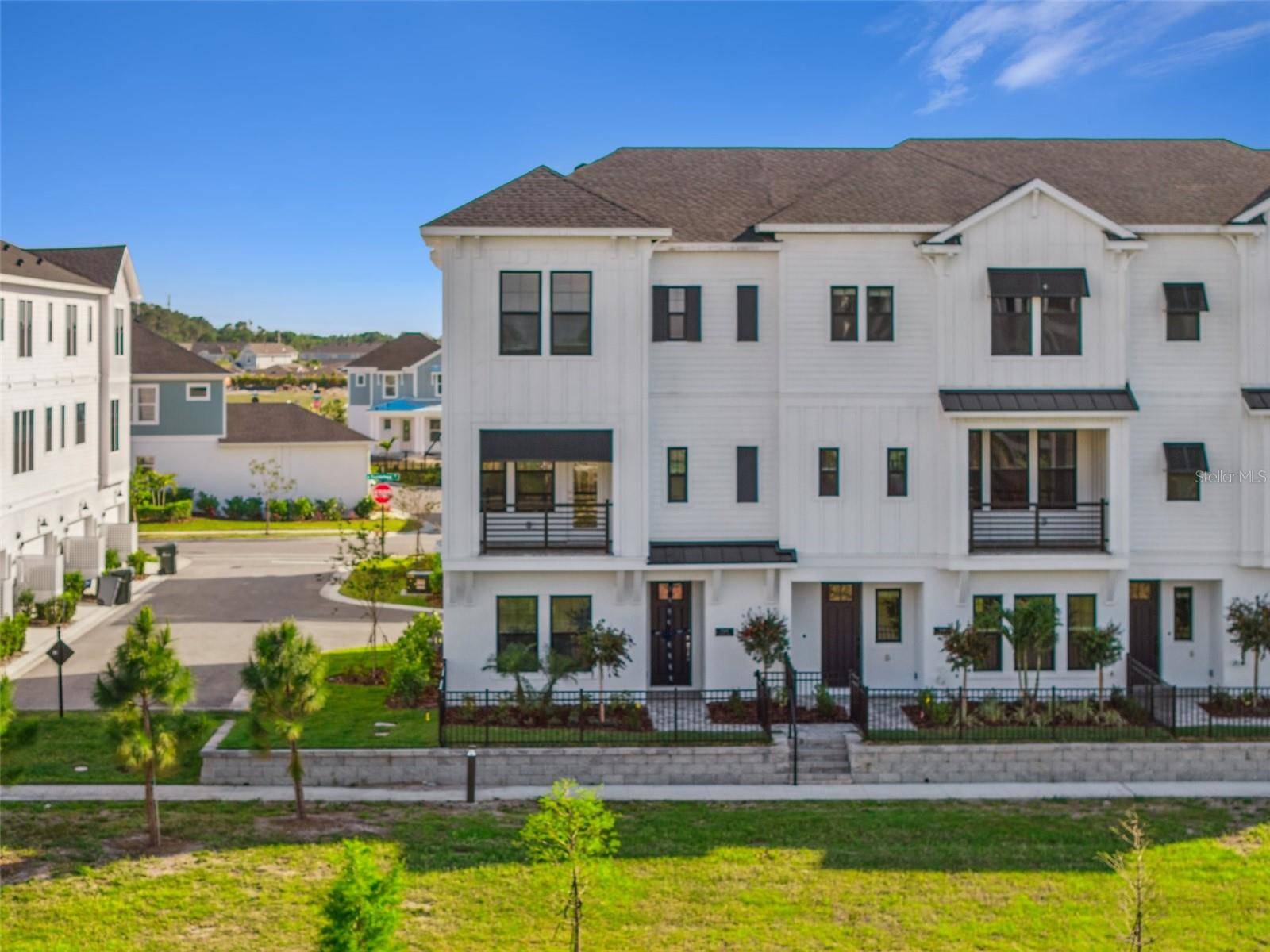 7244 SUTTON LN, Sarasota, FL 34240