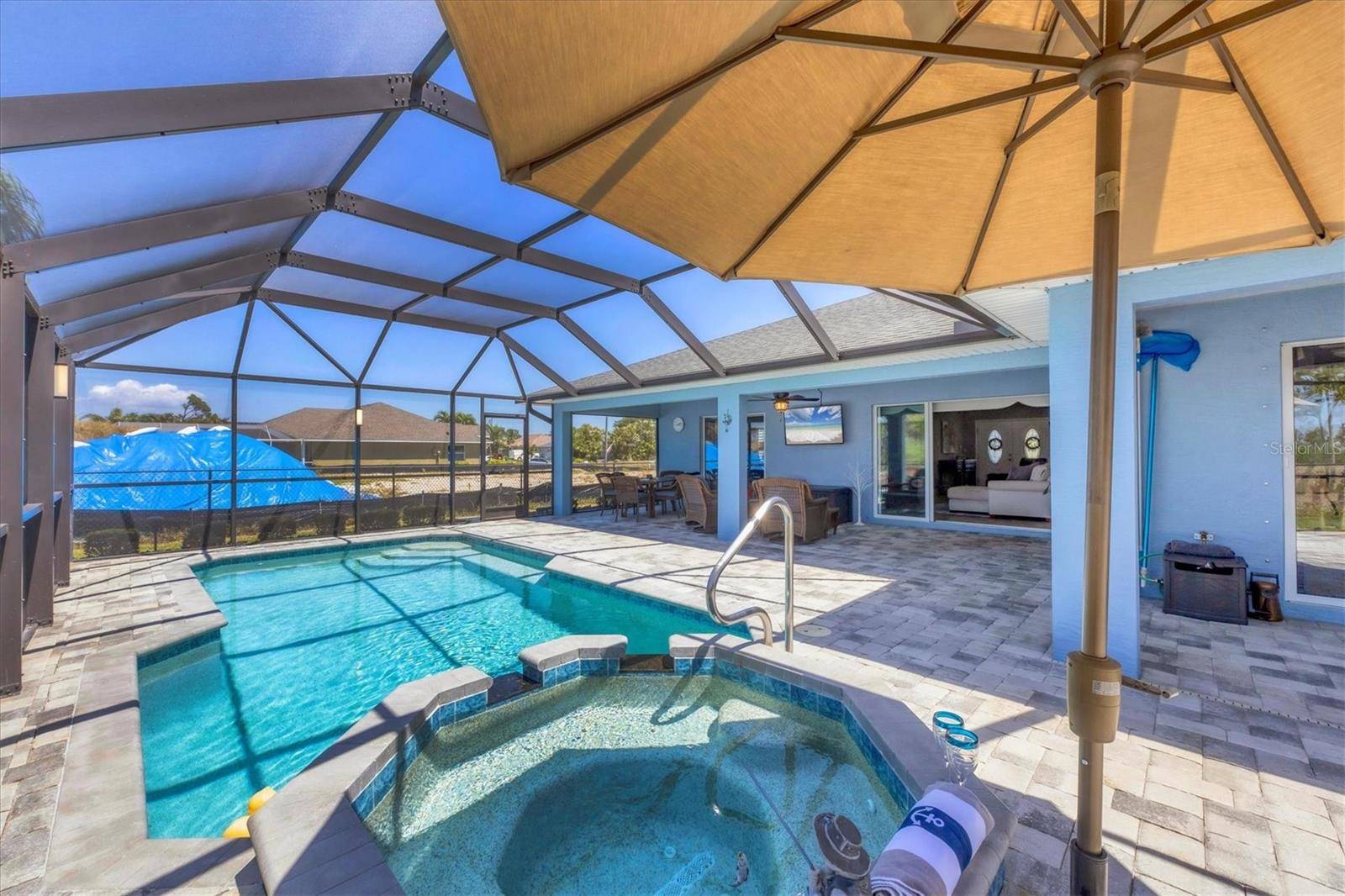 Rotonda West, FL 33947,194 SPORTSMAN RD