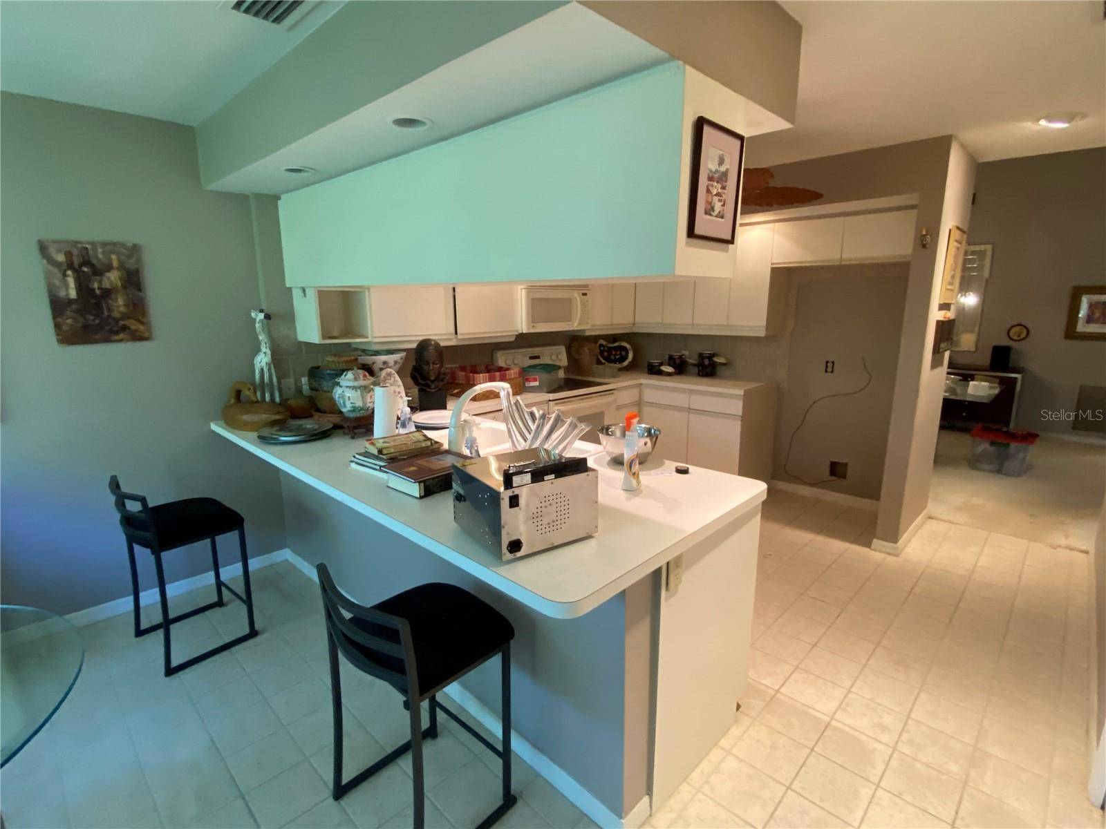 Sarasota, FL 34238,7560 FAIRWAY WOODS DR #305