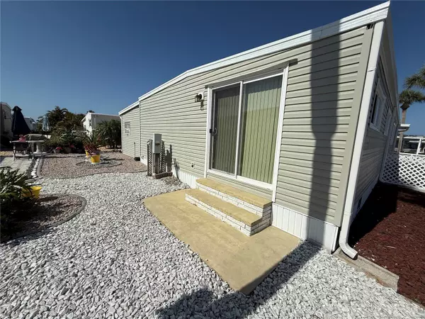 Venice, FL 34293,5601 BEGONIA RD