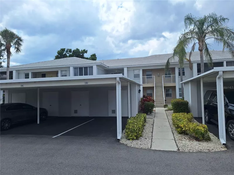 427 CERROMAR LN #458, Venice, FL 34293