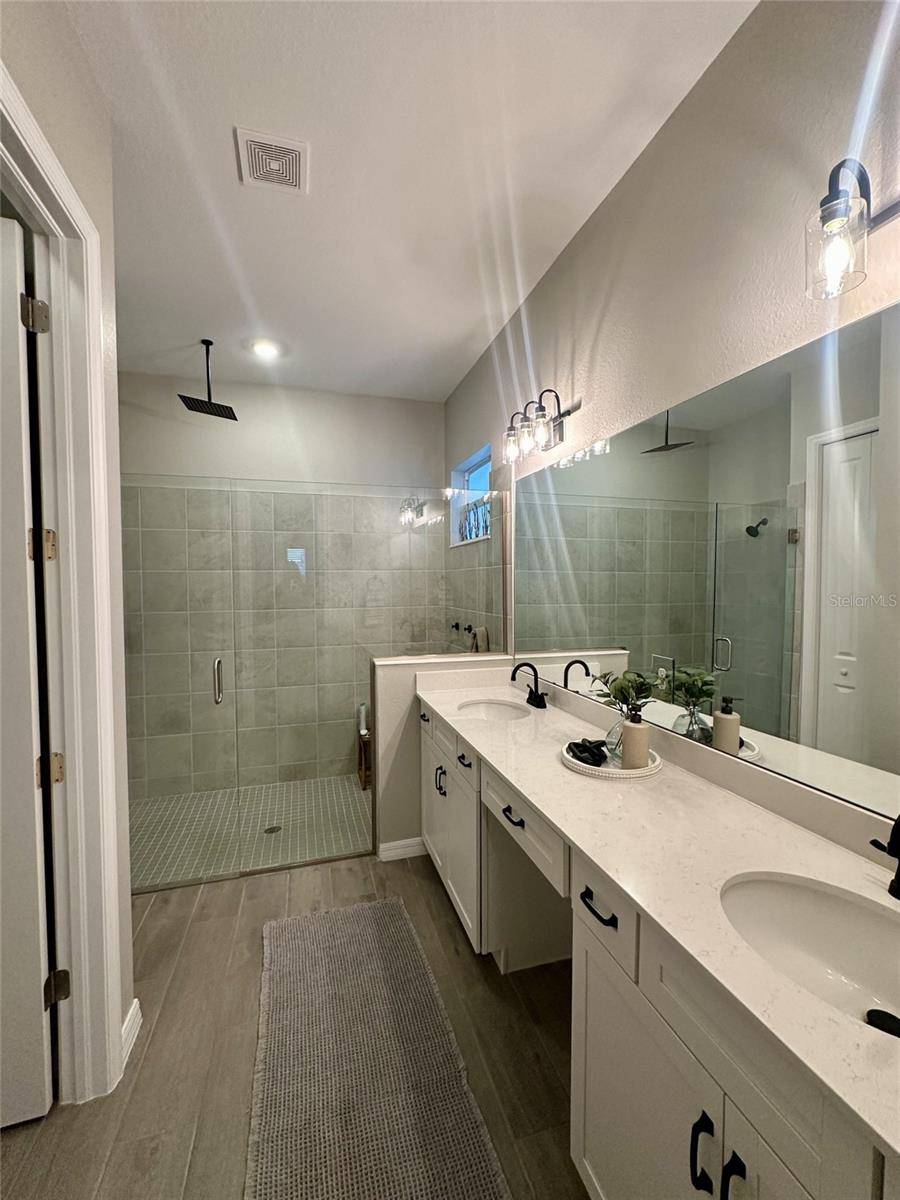 Venice, FL 34293,17577 SANTORINI CT