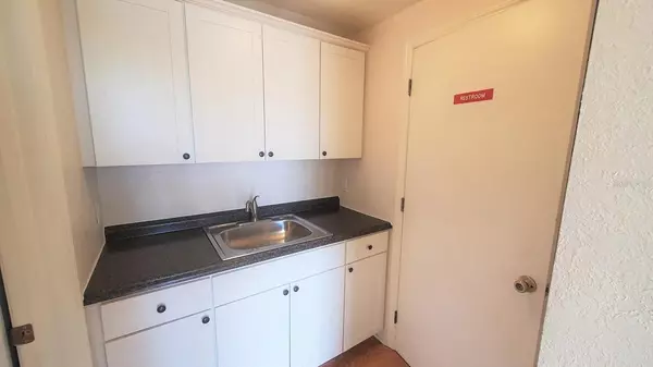 Englewood, FL 34223,880 S MCCALL RD