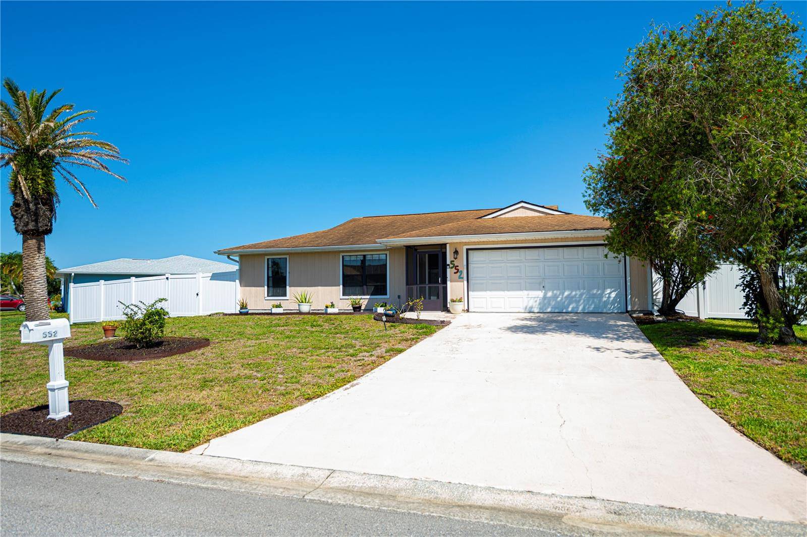Venice, FL 34293,552 BELLAIRE DR