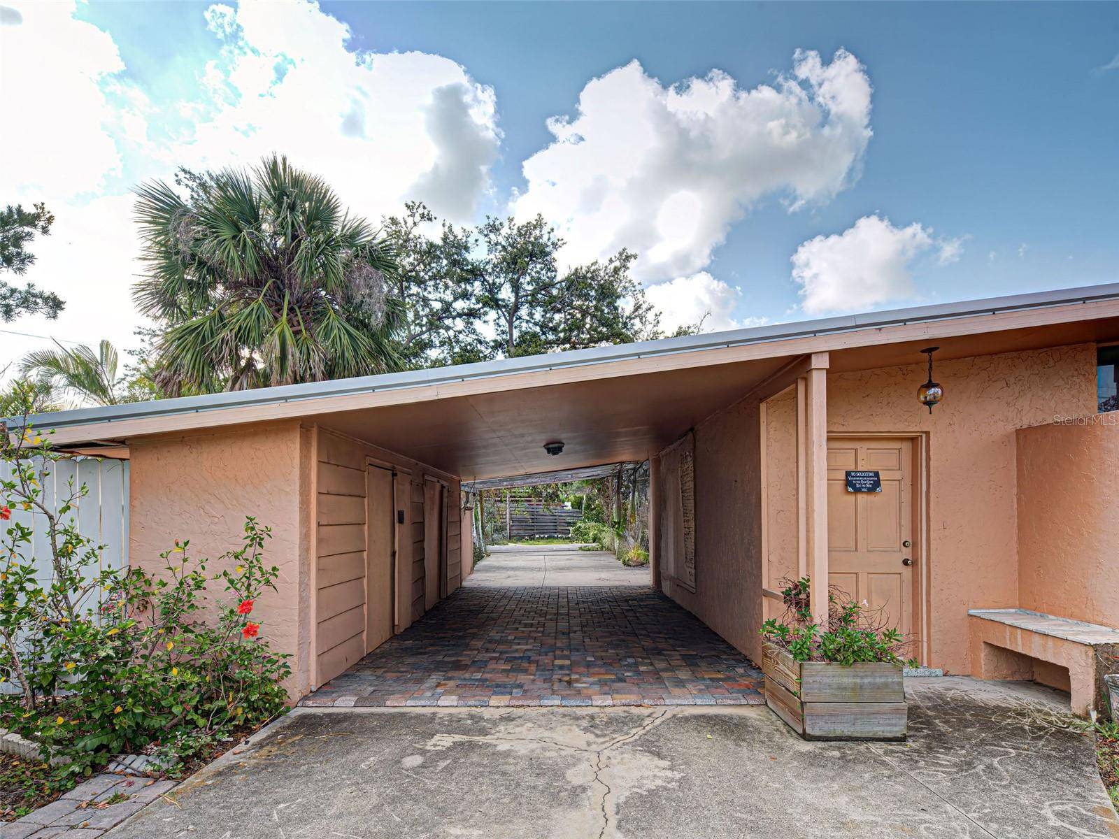 Nokomis, FL 34275,602 BONITO AVE