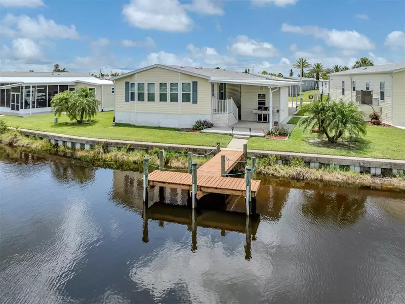 700 BLACKBURN BLVD, North Port, FL 34287