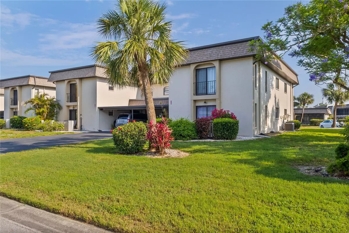 Venice, FL 34293,1728 S LAKESIDE DR #1720b