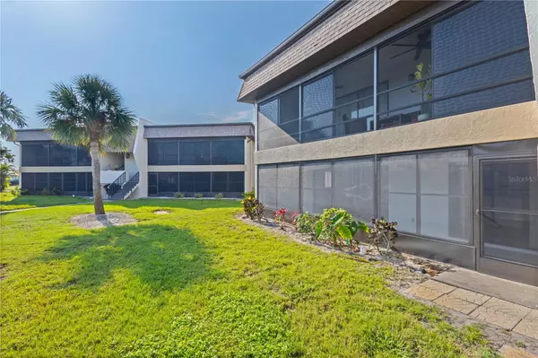 Venice, FL 34293,1728 S LAKESIDE DR #1720b