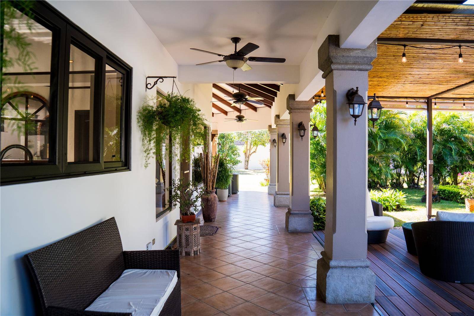 Santa Ana,,84 URBANIZACION DE RIO ORO