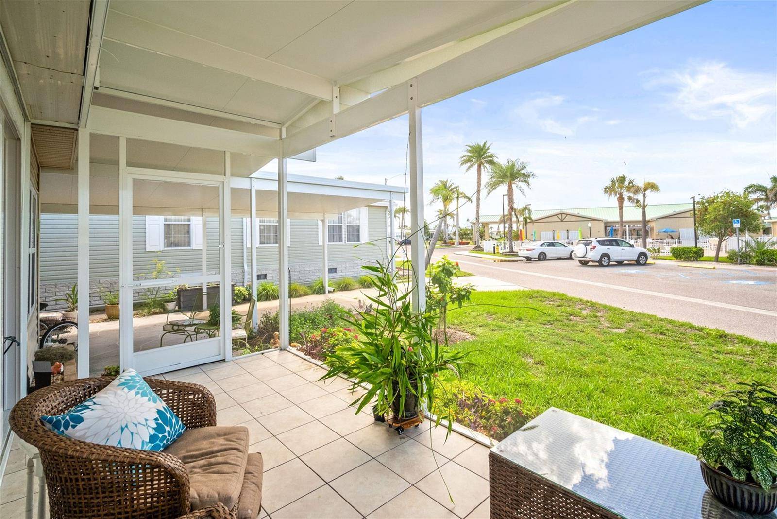 Venice, FL 34285,614 N WATERWAY