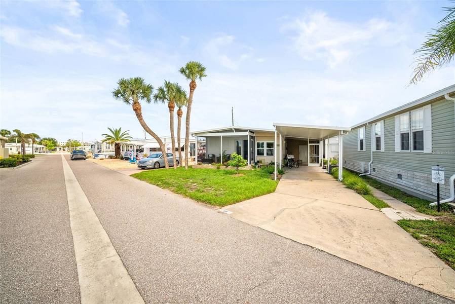 614 N WATERWAY, Venice, FL 34285