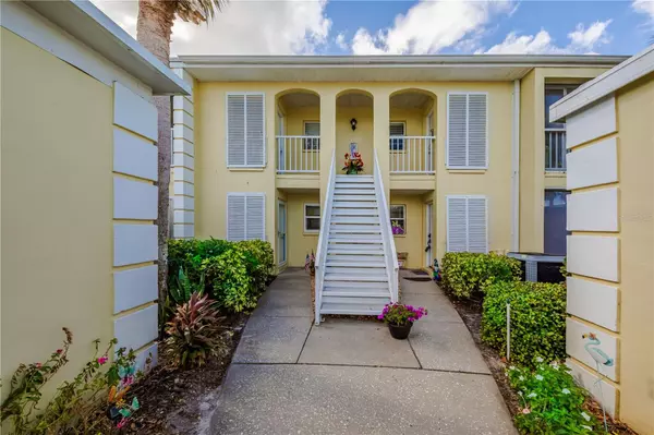 400 CERROMAR CIR #101, Venice, FL 34293