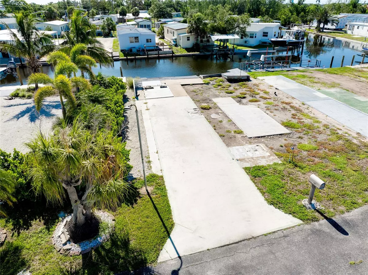 Venice, FL 34285,156 SERPENTINE DR