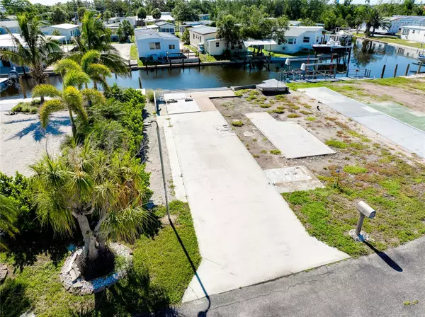 156 SERPENTINE DR, Venice, FL 34285
