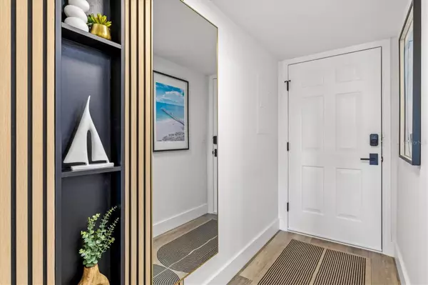 Venice, FL 34293,437 CERROMAR LN #424