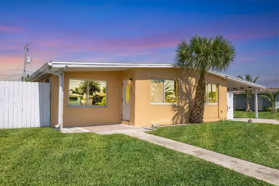 210 DUXBURY AVE, Port Charlotte, FL 33952