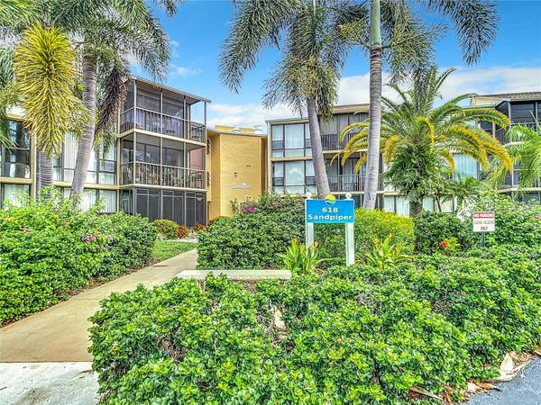 618 BIRD BAY DR S #202, Venice, FL 34285