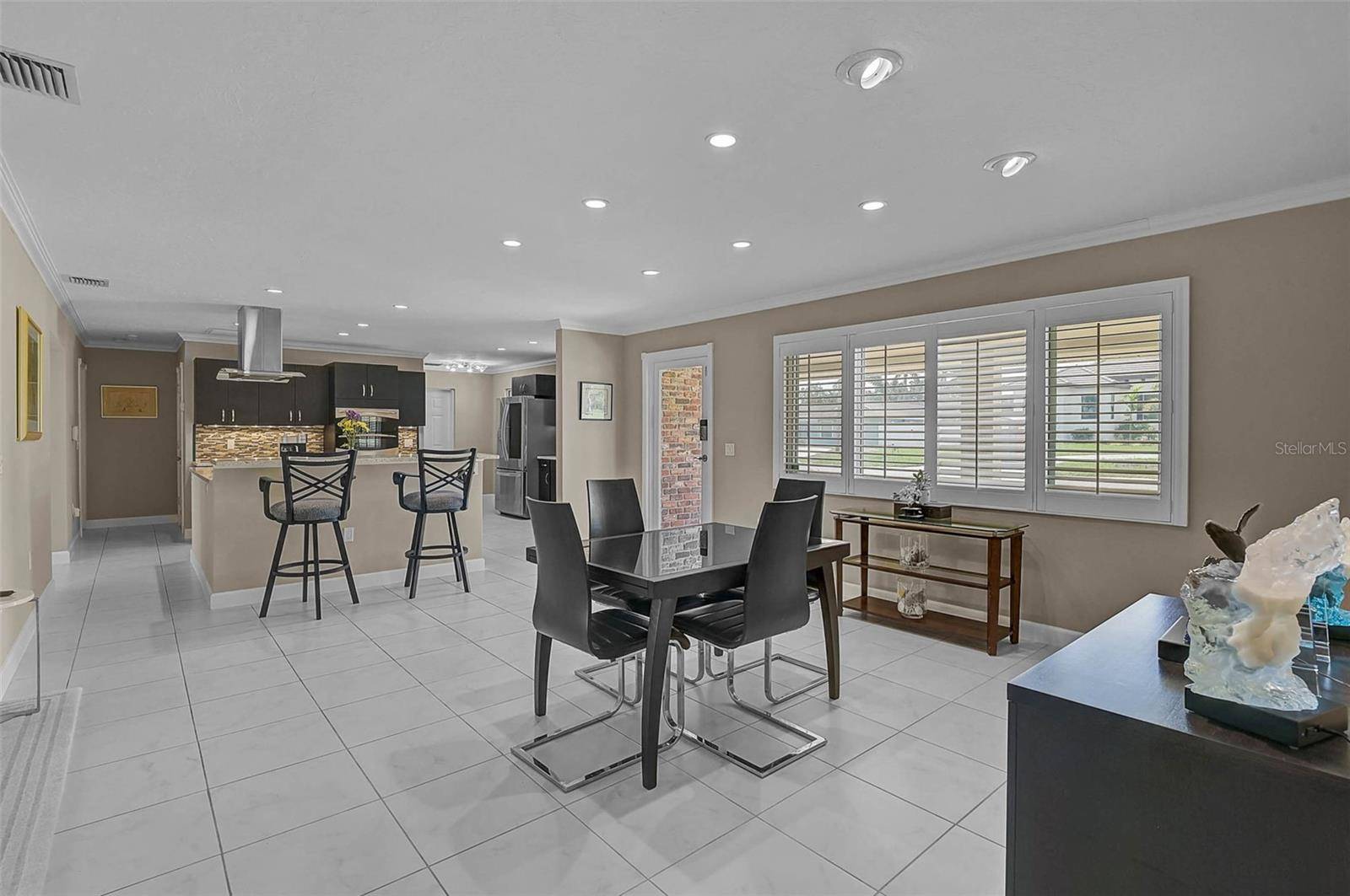 Sarasota, FL 34243,7118 WESTMORELAND DR