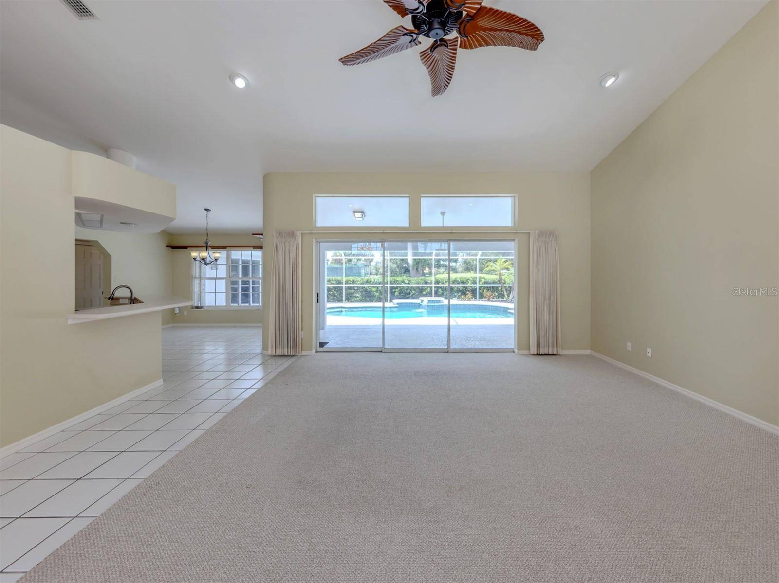 Venice, FL 34293,2226 E VILLAGE CIR