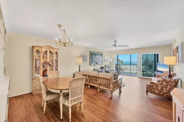 Venice, FL 34285,1200 TARPON CENTER DR #306