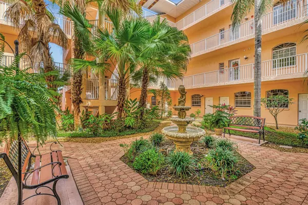 Venice, FL 34292,1502 GONDOLA PARK DR #1502