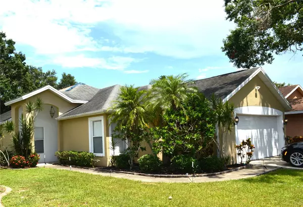 1576 FAWNWOOD CIR, Sarasota, FL 34232
