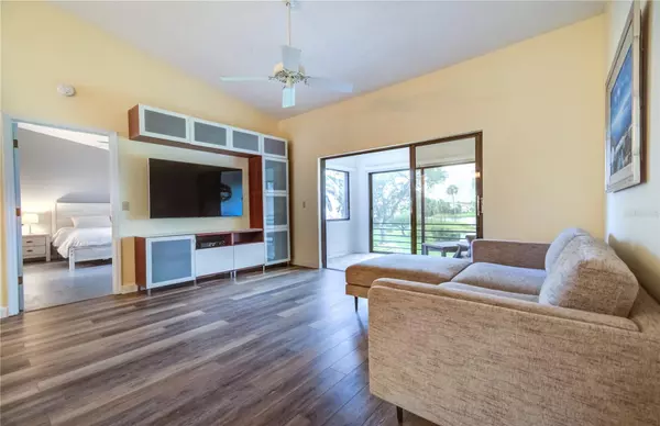 Nokomis, FL 34275,600 CARRIAGE HOUSE LN #201