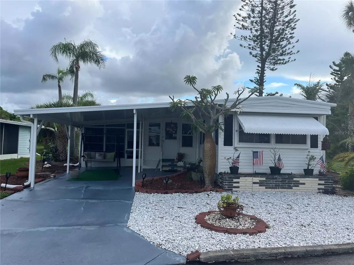 Venice, FL 34285,401 ROMA RD