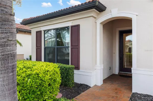 Venice, FL 34293,23823 WAVERLY CIR
