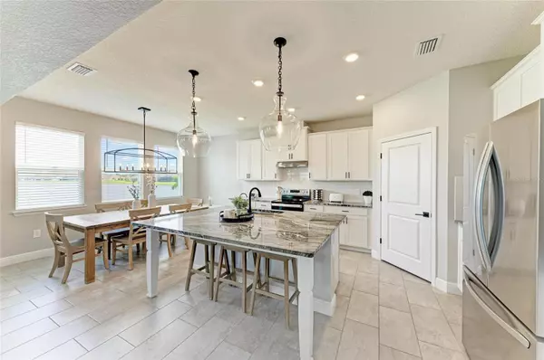 Bradenton, FL 34211,16724 BARNWOOD PL