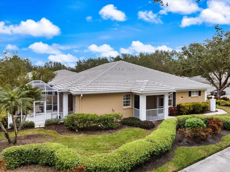 900 PAISLEY CT #1, Venice, FL 34293