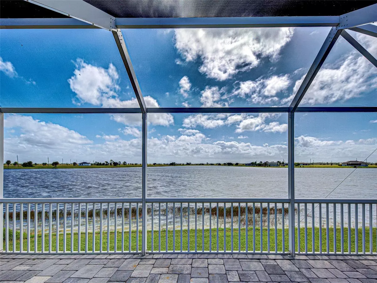 Placida, FL 33946,27 MEADOWLARK LN