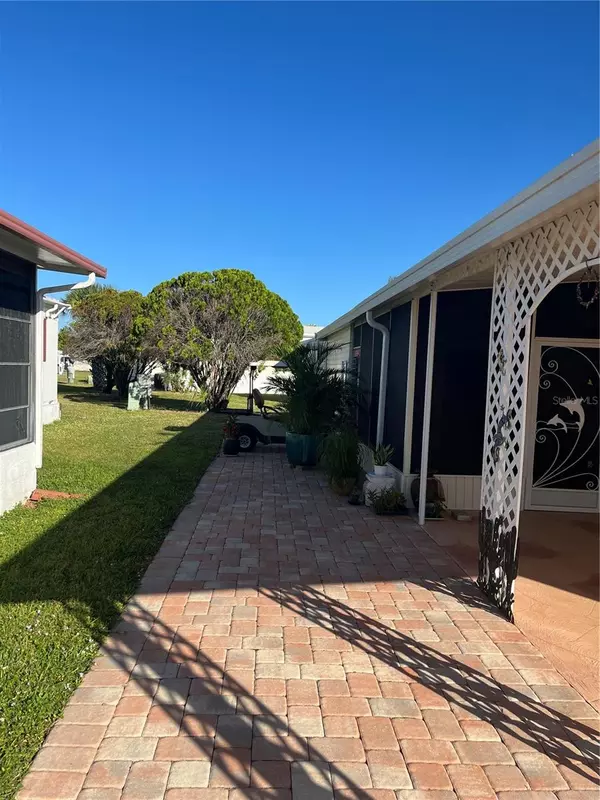 Venice, FL 34285,878 JOLANDA CIR