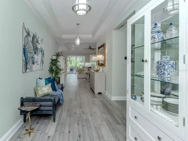 Nokomis, FL 34275,592 MISTIFLOWER CIR