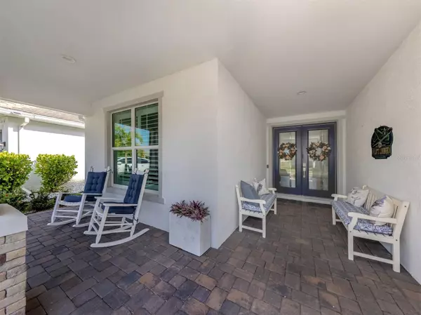 Nokomis, FL 34275,592 MISTIFLOWER CIR