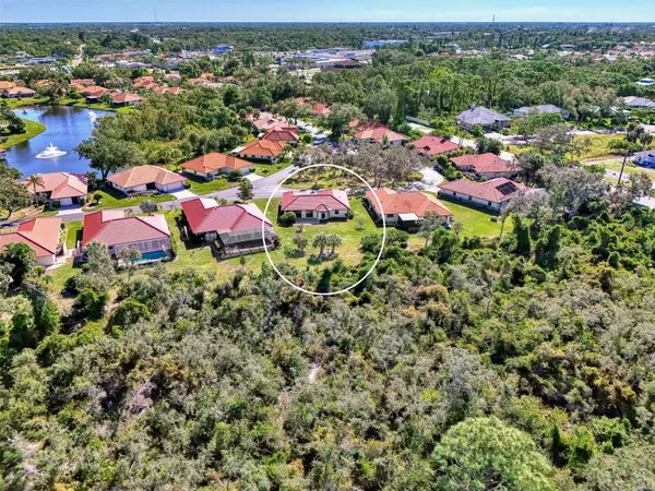Nokomis, FL 34275,218 LAUREL HOLLOW DR #10