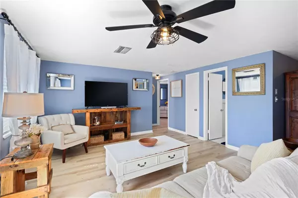 Englewood, FL 34223,180 E HORTON AVE