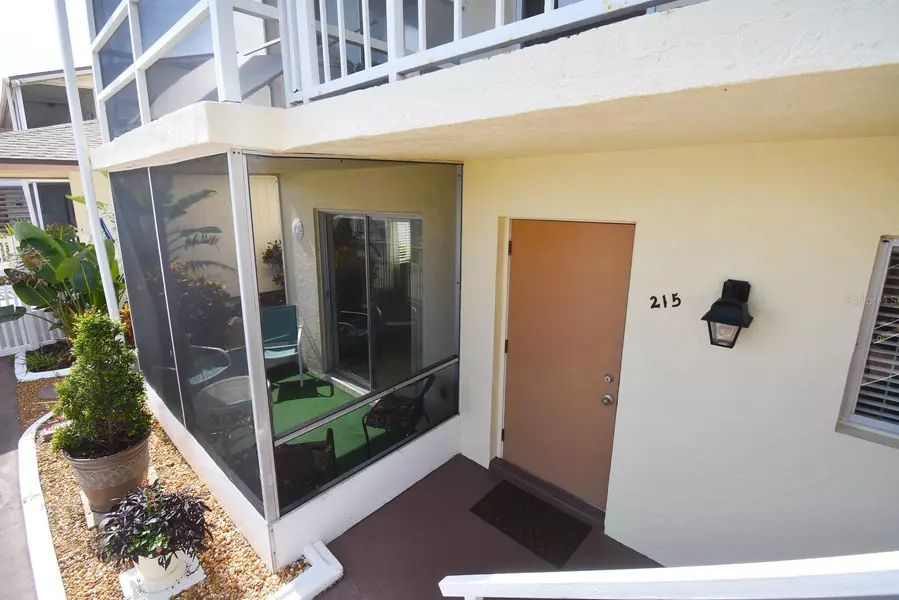 320 BASE AVE E #215, Venice, FL 34285