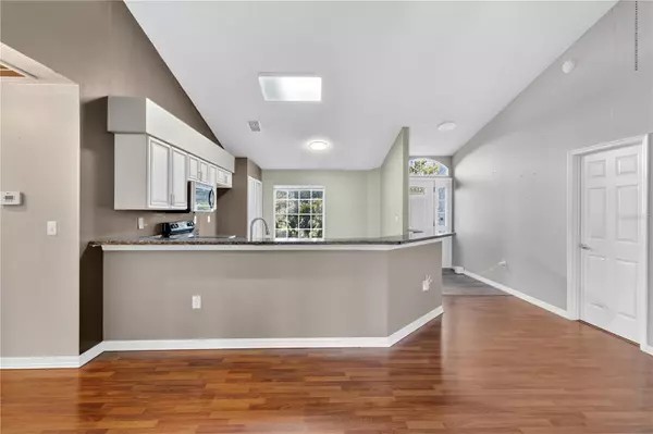 Davenport, FL 33896,330 ROBBINS REST CIR