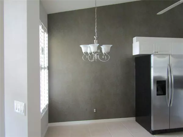 Venice, FL 34293,1669 MONARCH DR #204