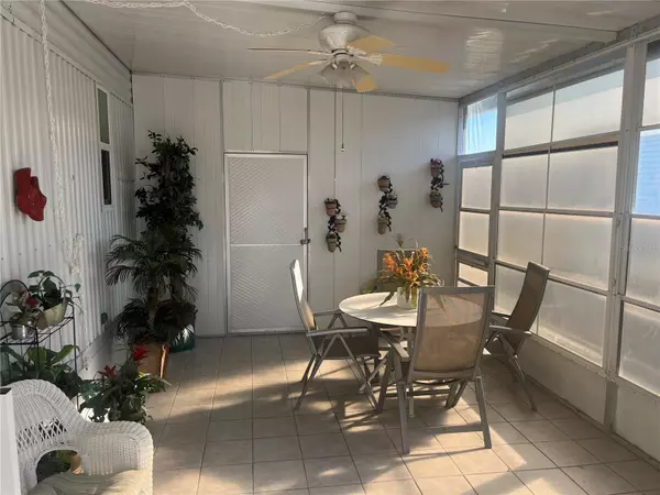 Venice, FL 34285,922 CORTINA BLVD