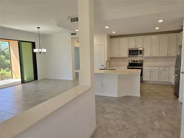 Venice, FL 34293,10031 CROOKED CREEK DR #101